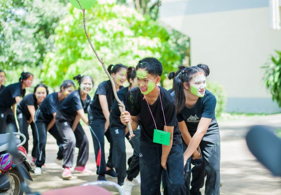 ภาพกิจกรรม สโมสรนักศึกษาคณะวิทยาศาสตร์และเทคโนโลยี จัดกิจกรรมสายสัมพันธ์น้องพี่ คณะวิทยาศาสตร์และเทคโนโลยี ประจำปี 2560