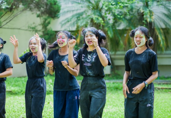 ภาพกิจกรรม สโมสรนักศึกษาคณะวิทยาศาสตร์และเทคโนโลยี จัดกิจกรรมสายสัมพันธ์น้องพี่ คณะวิทยาศาสตร์และเทคโนโลยี ประจำปี 2560