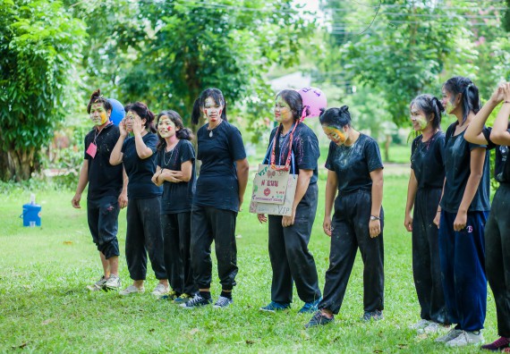 ภาพกิจกรรม สโมสรนักศึกษาคณะวิทยาศาสตร์และเทคโนโลยี จัดกิจกรรมสายสัมพันธ์น้องพี่ คณะวิทยาศาสตร์และเทคโนโลยี ประจำปี 2560