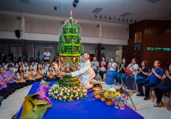 ภาพกิจกรรม คณะวิทยาศาสตร์และเทคโนโลยี จัดกิจกรรมบายศรีสู่ขวัญคณะวิทยาศาสตร์และเทคโนโลยี