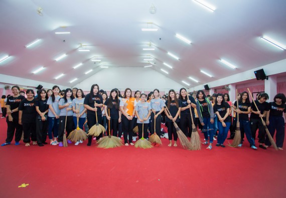 ภาพกิจกรรม คณะวิทยาศาสตร์และเทคโนโลยี จัดกิจกรรมพัฒนาสุนทรียภาพ ประจำปี 2560