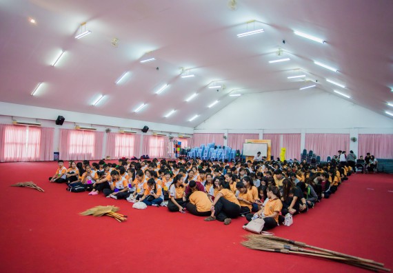 ภาพกิจกรรม คณะวิทยาศาสตร์และเทคโนโลยี จัดกิจกรรมพัฒนาสุนทรียภาพ ประจำปี 2560