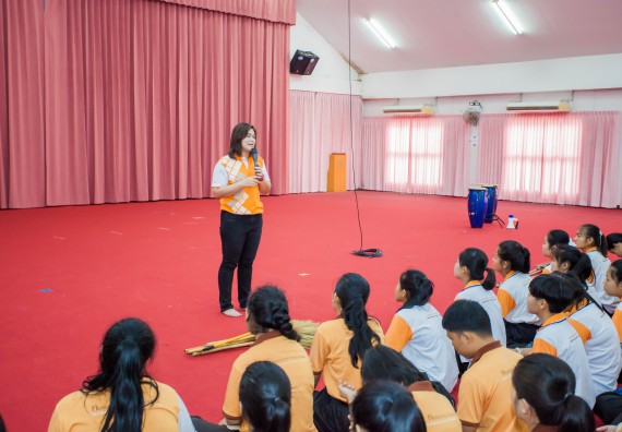 ภาพกิจกรรม คณะวิทยาศาสตร์และเทคโนโลยี จัดกิจกรรมพัฒนาสุนทรียภาพ ประจำปี 2560