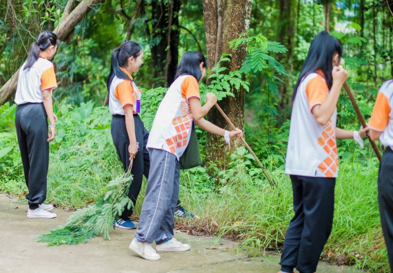 ภาพกิจกรรม คณะวิทยาศาสตร์และเทคโนโลยี จัดกิจกรรมพัฒนาสุนทรียภาพ ประจำปี 2560