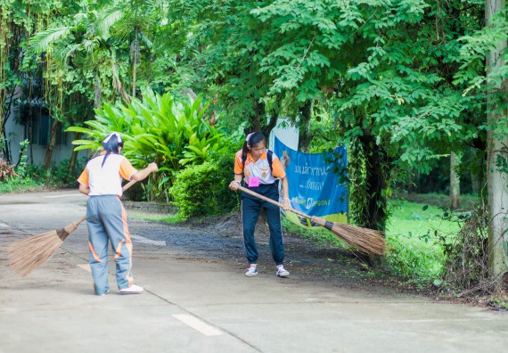 ภาพกิจกรรม คณะวิทยาศาสตร์และเทคโนโลยี จัดกิจกรรมพัฒนาสุนทรียภาพ ประจำปี 2560