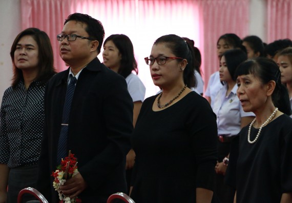 ภาพกิจกรรม โปรแกรมวิชาเคมี จัดกิจกรรมไหว้ครูเคมี ประจำปีการศึกษา 2560