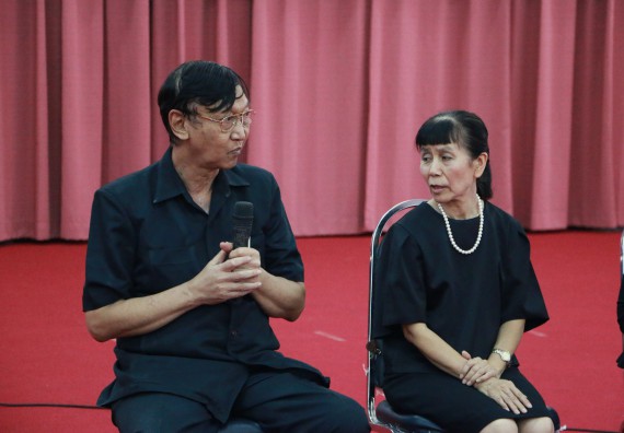 ภาพกิจกรรม โปรแกรมวิชาเคมี จัดกิจกรรมไหว้ครูเคมี ประจำปีการศึกษา 2560