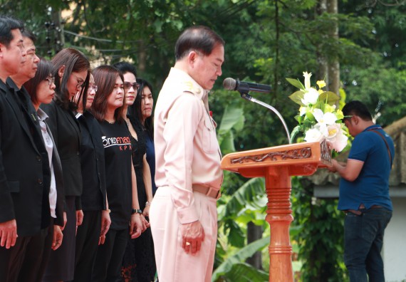 ภาพกิจกรรม ผู้บริหาร คณาจารย์และนักศึกษา คณะวิทยาศาสตร์และเทคโนโลยี เข้าร่วมโครงการขุดลอกคูคลองกำจัดวัชพืช และมหาวิทยาลัยสะอาดเฉลิมพระเกียรติสมเด็จพระเจ้าอยู่หัวมหาวชิราลงกรณ บดินทรเทพยวรางกูร เนื่องในโอกาสวันเฉลิมพระชนมพรรษา 65 พรรษา 28 กรกฎาคม 2560