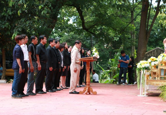 ภาพกิจกรรม ผู้บริหาร คณาจารย์และนักศึกษา คณะวิทยาศาสตร์และเทคโนโลยี เข้าร่วมโครงการขุดลอกคูคลองกำจัดวัชพืช และมหาวิทยาลัยสะอาดเฉลิมพระเกียรติสมเด็จพระเจ้าอยู่หัวมหาวชิราลงกรณ บดินทรเทพยวรางกูร เนื่องในโอกาสวันเฉลิมพระชนมพรรษา 65 พรรษา 28 กรกฎาคม 2560