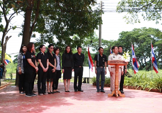 ภาพกิจกรรม ผู้บริหาร คณาจารย์และนักศึกษา คณะวิทยาศาสตร์และเทคโนโลยี เข้าร่วมโครงการขุดลอกคูคลองกำจัดวัชพืช และมหาวิทยาลัยสะอาดเฉลิมพระเกียรติสมเด็จพระเจ้าอยู่หัวมหาวชิราลงกรณ บดินทรเทพยวรางกูร เนื่องในโอกาสวันเฉลิมพระชนมพรรษา 65 พรรษา 28 กรกฎาคม 2560