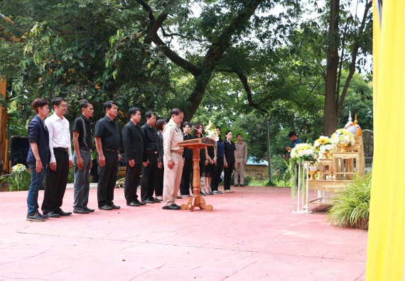 ภาพกิจกรรม ผู้บริหาร คณาจารย์และนักศึกษา คณะวิทยาศาสตร์และเทคโนโลยี เข้าร่วมโครงการขุดลอกคูคลองกำจัดวัชพืช และมหาวิทยาลัยสะอาดเฉลิมพระเกียรติสมเด็จพระเจ้าอยู่หัวมหาวชิราลงกรณ บดินทรเทพยวรางกูร เนื่องในโอกาสวันเฉลิมพระชนมพรรษา 65 พรรษา 28 กรกฎาคม 2560