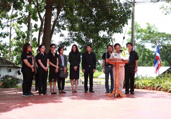 ภาพกิจกรรม ผู้บริหาร คณาจารย์และนักศึกษา คณะวิทยาศาสตร์และเทคโนโลยี เข้าร่วมโครงการขุดลอกคูคลองกำจัดวัชพืช และมหาวิทยาลัยสะอาดเฉลิมพระเกียรติสมเด็จพระเจ้าอยู่หัวมหาวชิราลงกรณ บดินทรเทพยวรางกูร เนื่องในโอกาสวันเฉลิมพระชนมพรรษา 65 พรรษา 28 กรกฎาคม 2560