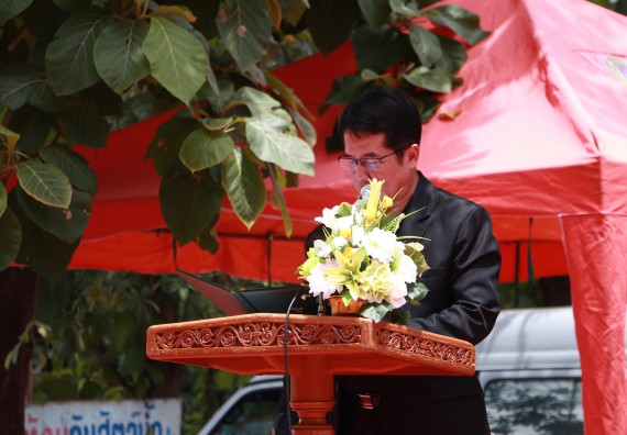 ภาพกิจกรรม ผู้บริหาร คณาจารย์และนักศึกษา คณะวิทยาศาสตร์และเทคโนโลยี เข้าร่วมโครงการขุดลอกคูคลองกำจัดวัชพืช และมหาวิทยาลัยสะอาดเฉลิมพระเกียรติสมเด็จพระเจ้าอยู่หัวมหาวชิราลงกรณ บดินทรเทพยวรางกูร เนื่องในโอกาสวันเฉลิมพระชนมพรรษา 65 พรรษา 28 กรกฎาคม 2560