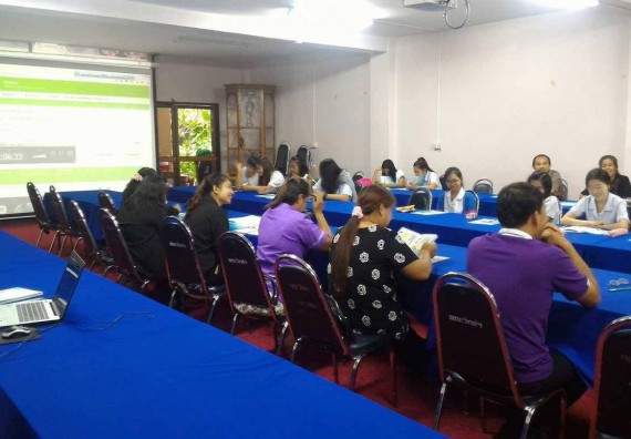 ภาพกิจกรรม ศูนย์ส่งเสริมและตรวจสอบการผลิตตามมาตรฐานความปลอดภัยอาหาร จัดการอบรมเชิงปฏิบัติการ เรื่อง การขออนุญาตด้านอาหารทางอินเตอร์เน็ต