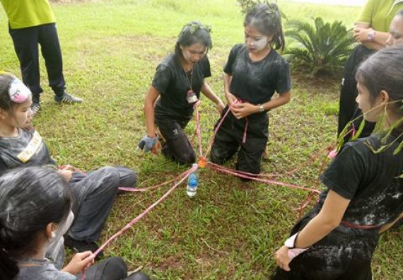 ภาพกิจกรรม โปรแกรมวิชาวิทยาศาสตร์สิ่งแวดล้อม จัดกิจกรรมสานสัมพันธ์น้องพี่ Envi sci 60