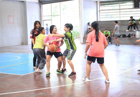 ภาพกิจกรรม โปรแกรมวิชาวิทยาการคอมพิวเตอร์ จัดกิจกรรมสายสัมพันธ์น้องพี่และกีฬา โปรแกรมวิชาวิทยาการคอมพิวเตอร์