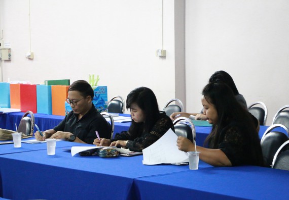 ภาพกิจกรรม คณะวิทยาศาสตร์และเทคโนโลยี จัดการประชุม เรื่อง การจัดพิธีถวายพานพุ่มสักการะพระบิดาแห่งวิทยาศาสตร์ไทย