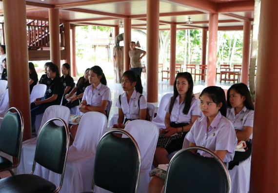 ภาพกิจกรรม คณะวิทยาศาสตร์และเทคโนโลยี เข้าร่วมโครงการอบรมสัมมนาเสริมสร้างศักยภาพในการอนุรักษ์สิ่งแวดล้อมธรรมชาติ หัวข้อ วิธีการวาดภาพทางพฤกษศาสตร์