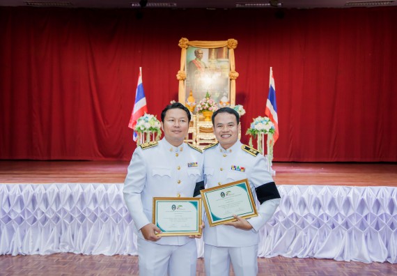 ภาพกิจกรรม คณะวิทยาศาสตร์และเทคโนโลยี จัดพิธีถวายพานพุ่มสักการะ “พระบิดาแห่งวิทยาศาสตร์ไทย”พระบาทสมเด็จพระจอมเกล้าเจ้าอยู่หัว รัชกาลที่ 4 เนื่องในวันวิทยาศาสตร์แห่งชาติ ประจำปี 2560