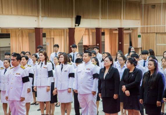 ภาพกิจกรรม คณะวิทยาศาสตร์และเทคโนโลยี จัดพิธีถวายพานพุ่มสักการะ “พระบิดาแห่งวิทยาศาสตร์ไทย”พระบาทสมเด็จพระจอมเกล้าเจ้าอยู่หัว รัชกาลที่ 4 เนื่องในวันวิทยาศาสตร์แห่งชาติ ประจำปี 2560