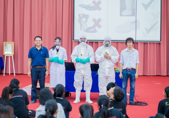 ภาพกิจกรรม คณะวิทยาศาสตร์และเทคโนโลยี จัดกิจกรรมส่งเสริมความรู้ เรื่อง ความปลอดภัยในห้องปฏิบัติการทางวิทยาศาสตร์