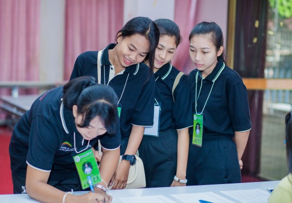 ภาพกิจกรรม คณะวิทยาศาสตร์และเทคโนโลยี จัดกิจกรรมส่งเสริมความรู้ เรื่อง ความปลอดภัยในห้องปฏิบัติการทางวิทยาศาสตร์