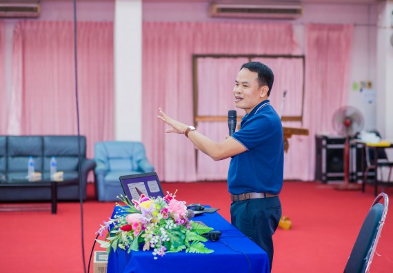 ภาพกิจกรรม คณะวิทยาศาสตร์และเทคโนโลยี จัดกิจกรรมส่งเสริมความรู้ เรื่อง ความปลอดภัยในห้องปฏิบัติการทางวิทยาศาสตร์