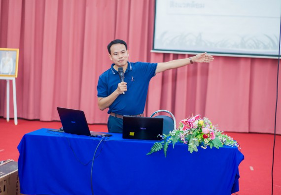 ภาพกิจกรรม คณะวิทยาศาสตร์และเทคโนโลยี จัดกิจกรรมส่งเสริมความรู้ เรื่อง ความปลอดภัยในห้องปฏิบัติการทางวิทยาศาสตร์