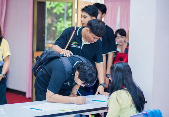 ภาพกิจกรรม คณะวิทยาศาสตร์และเทคโนโลยี จัดกิจกรรมส่งเสริมความรู้ เรื่อง ความปลอดภัยในห้องปฏิบัติการทางวิทยาศาสตร์