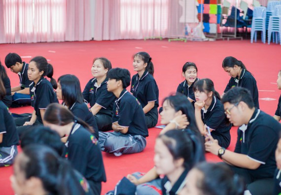 ภาพกิจกรรม คณะวิทยาศาสตร์และเทคโนโลยี จัดกิจกรรมส่งเสริมความรู้ เรื่อง ความปลอดภัยในห้องปฏิบัติการทางวิทยาศาสตร์