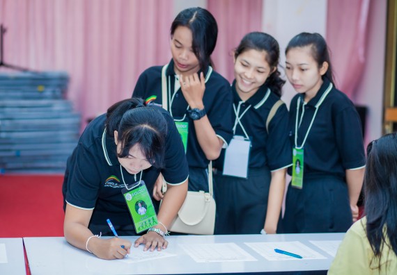 ภาพกิจกรรม คณะวิทยาศาสตร์และเทคโนโลยี จัดกิจกรรมส่งเสริมความรู้ เรื่อง ความปลอดภัยในห้องปฏิบัติการทางวิทยาศาสตร์
