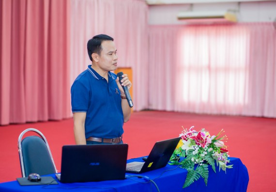 ภาพกิจกรรม คณะวิทยาศาสตร์และเทคโนโลยี จัดกิจกรรมส่งเสริมความรู้ เรื่อง ความปลอดภัยในห้องปฏิบัติการทางวิทยาศาสตร์