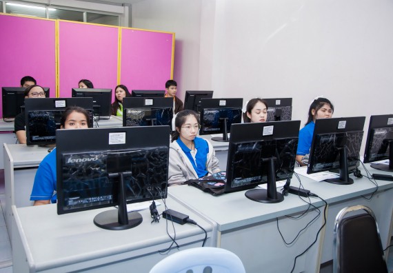 ภาพกิจกรรม คณะวิทยาศาสตร์และเทคโนโลยี จัดกิจกรรมส่งเสริมทักษะการวิเคราะห์เชิงตัวเลข การสื่อสารและการใช้เทคโนโลยีสารสนเทศ เรื่อง การใช้งาน Google Docs เบื้องต้น