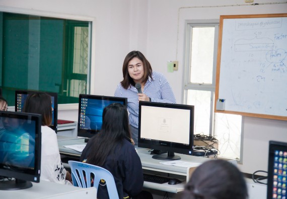ภาพกิจกรรม คณะวิทยาศาสตร์และเทคโนโลยี จัดกิจกรรมส่งเสริมทักษะการวิเคราะห์เชิงตัวเลข การสื่อสารและการใช้เทคโนโลยีสารสนเทศ เรื่อง การใช้งาน Google Docs เบื้องต้น
