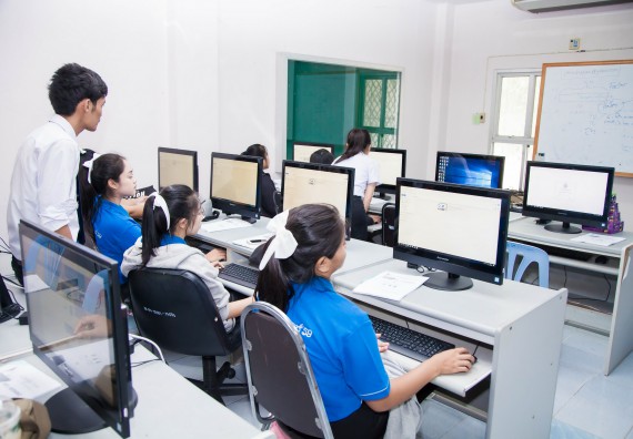 ภาพกิจกรรม คณะวิทยาศาสตร์และเทคโนโลยี จัดกิจกรรมส่งเสริมทักษะการวิเคราะห์เชิงตัวเลข การสื่อสารและการใช้เทคโนโลยีสารสนเทศ เรื่อง การใช้งาน Google Docs เบื้องต้น