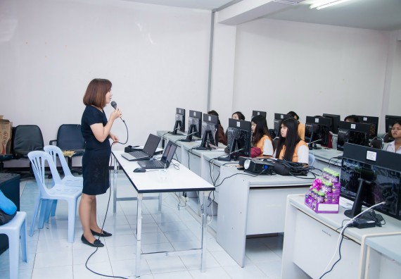 ภาพกิจกรรม คณะวิทยาศาสตร์และเทคโนโลยี จัดกิจกรรมส่งเสริมทักษะการวิเคราะห์เชิงตัวเลข การสื่อสารและการใช้เทคโนโลยีสารสนเทศ เรื่อง การใช้งาน Google Docs เบื้องต้น