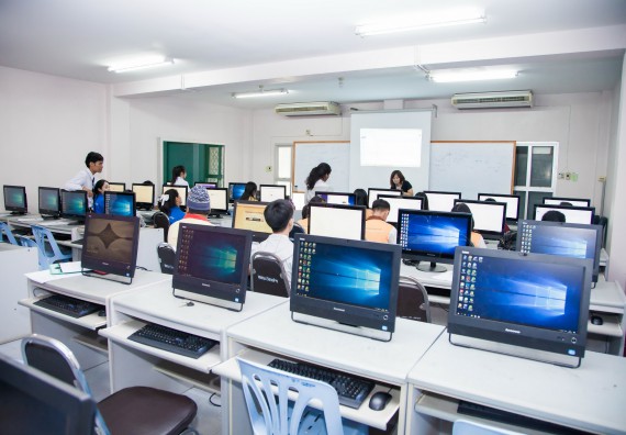 ภาพกิจกรรม คณะวิทยาศาสตร์และเทคโนโลยี จัดกิจกรรมส่งเสริมทักษะการวิเคราะห์เชิงตัวเลข การสื่อสารและการใช้เทคโนโลยีสารสนเทศ เรื่อง การใช้งาน Google Docs เบื้องต้น