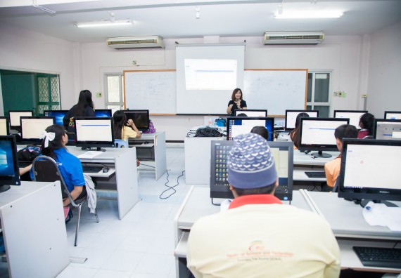 ภาพกิจกรรม คณะวิทยาศาสตร์และเทคโนโลยี จัดกิจกรรมส่งเสริมทักษะการวิเคราะห์เชิงตัวเลข การสื่อสารและการใช้เทคโนโลยีสารสนเทศ เรื่อง การใช้งาน Google Docs เบื้องต้น