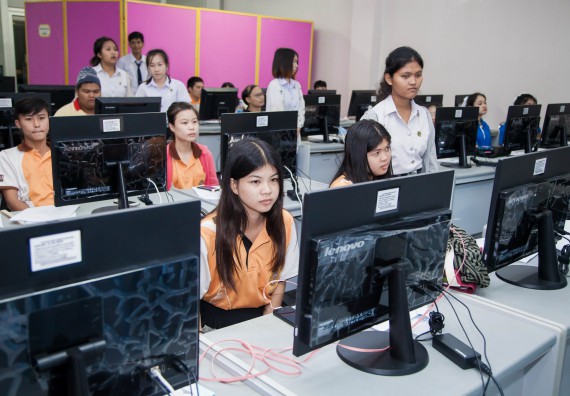 ภาพกิจกรรม คณะวิทยาศาสตร์และเทคโนโลยี จัดกิจกรรมส่งเสริมทักษะการวิเคราะห์เชิงตัวเลข การสื่อสารและการใช้เทคโนโลยีสารสนเทศ เรื่อง การใช้งาน Google Docs เบื้องต้น