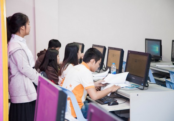 ภาพกิจกรรม คณะวิทยาศาสตร์และเทคโนโลยี จัดกิจกรรมส่งเสริมทักษะการวิเคราะห์เชิงตัวเลข การสื่อสารและการใช้เทคโนโลยีสารสนเทศ เรื่อง การใช้งาน Google Docs เบื้องต้น