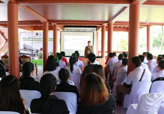 ภาพกิจกรรม คณะวิทยาศาสตร์และเทคโนโลยี เข้าร่วมโครงการอบรมสัมมนาเสริมสร้างศักยภาพในการอนุรักษ์สิ่งแวดล้อมธรรมชาติ หัวข้อ วิธีการวาดภาพทางพฤกษศาสตร์