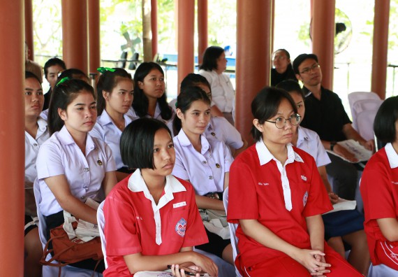 ภาพกิจกรรม คณะวิทยาศาสตร์และเทคโนโลยี เข้าร่วมโครงการอบรมสัมมนาเสริมสร้างศักยภาพในการอนุรักษ์สิ่งแวดล้อมธรรมชาติ หัวข้อ วิธีการวาดภาพทางพฤกษศาสตร์