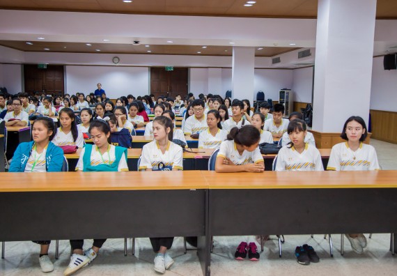 ภาพกิจกรรม คณะวิทยาศาสตร์และเทคโนโลยี จัดกิจกรรมพุทธศาสนากับวิทยาศาสตร์ เพื่อส่งเสริมคุณธรรม จริยธรรม