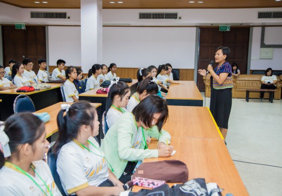 ภาพกิจกรรม คณะวิทยาศาสตร์และเทคโนโลยี จัดกิจกรรมพุทธศาสนากับวิทยาศาสตร์ เพื่อส่งเสริมคุณธรรม จริยธรรม