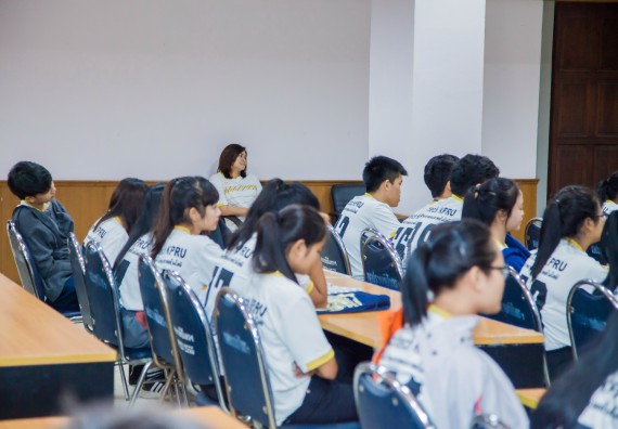 ภาพกิจกรรม คณะวิทยาศาสตร์และเทคโนโลยี จัดกิจกรรมพุทธศาสนากับวิทยาศาสตร์ เพื่อส่งเสริมคุณธรรม จริยธรรม