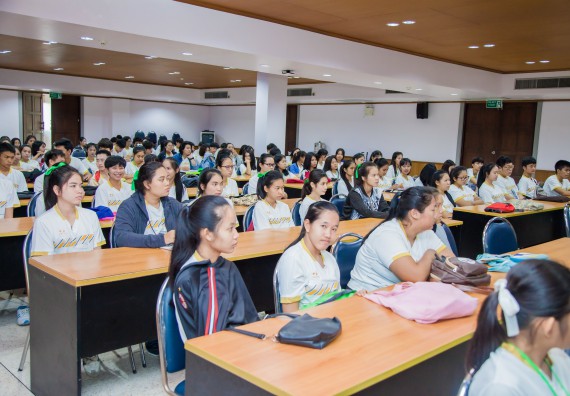 ภาพกิจกรรม คณะวิทยาศาสตร์และเทคโนโลยี จัดกิจกรรมพุทธศาสนากับวิทยาศาสตร์ เพื่อส่งเสริมคุณธรรม จริยธรรม