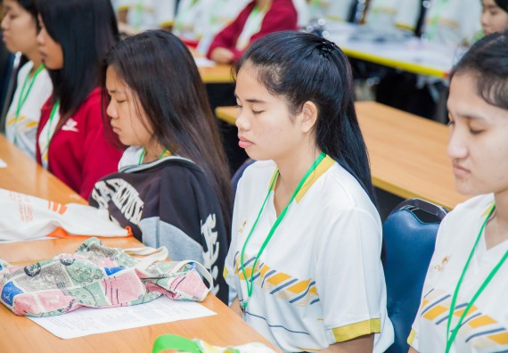 ภาพกิจกรรม คณะวิทยาศาสตร์และเทคโนโลยี จัดกิจกรรมพุทธศาสนากับวิทยาศาสตร์ เพื่อส่งเสริมคุณธรรม จริยธรรม