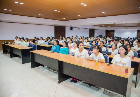 ภาพกิจกรรม คณะวิทยาศาสตร์และเทคโนโลยี จัดกิจกรรมพุทธศาสนากับวิทยาศาสตร์ เพื่อส่งเสริมคุณธรรม จริยธรรม