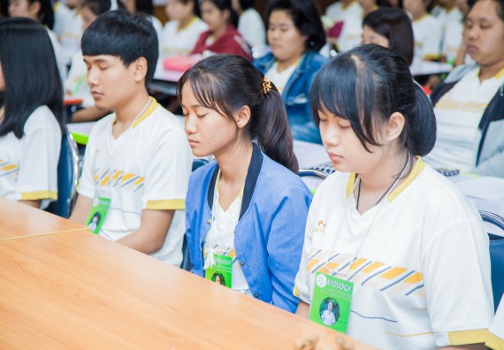 ภาพกิจกรรม คณะวิทยาศาสตร์และเทคโนโลยี จัดกิจกรรมพุทธศาสนากับวิทยาศาสตร์ เพื่อส่งเสริมคุณธรรม จริยธรรม