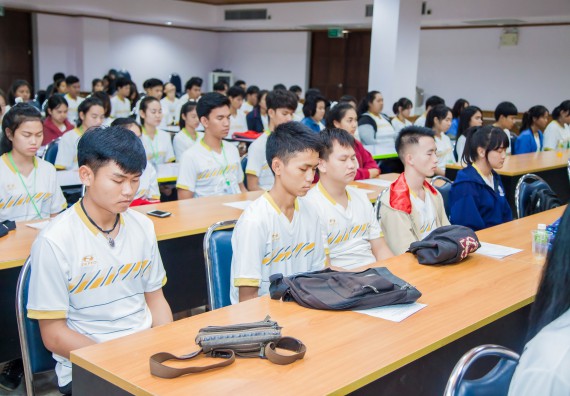 ภาพกิจกรรม คณะวิทยาศาสตร์และเทคโนโลยี จัดกิจกรรมพุทธศาสนากับวิทยาศาสตร์ เพื่อส่งเสริมคุณธรรม จริยธรรม